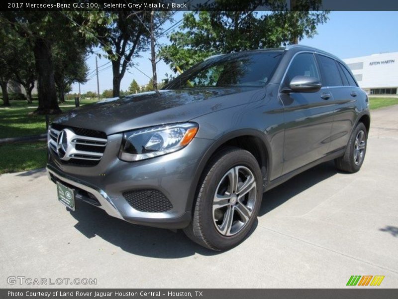 Selenite Grey Metallic / Black 2017 Mercedes-Benz GLC 300