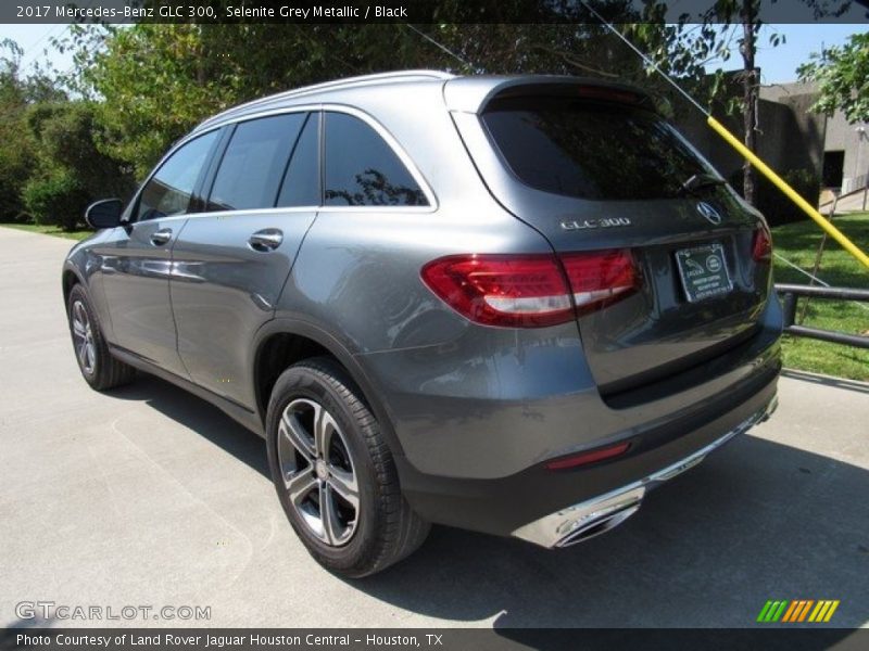 Selenite Grey Metallic / Black 2017 Mercedes-Benz GLC 300
