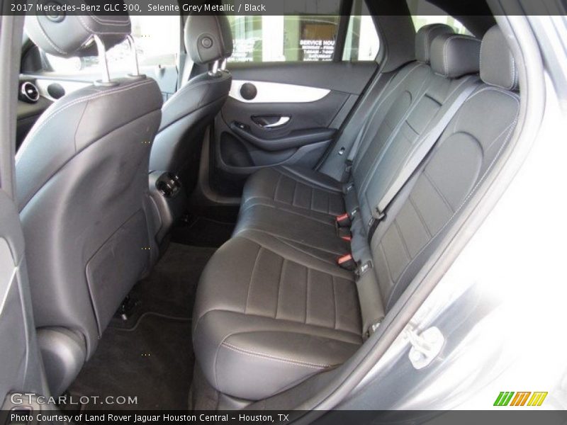 Selenite Grey Metallic / Black 2017 Mercedes-Benz GLC 300