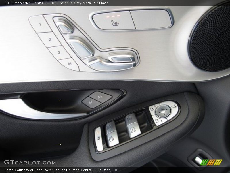 Selenite Grey Metallic / Black 2017 Mercedes-Benz GLC 300