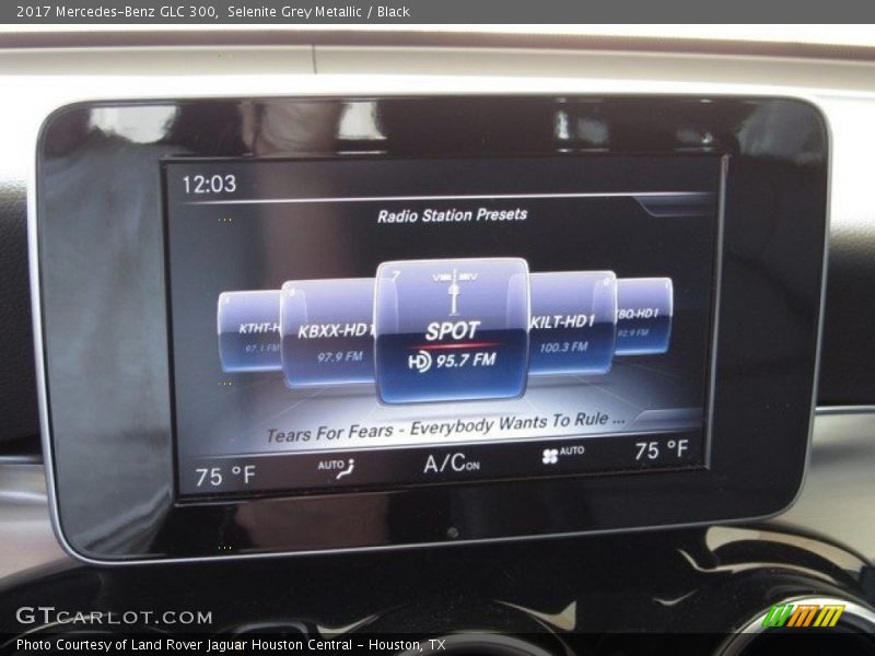 Selenite Grey Metallic / Black 2017 Mercedes-Benz GLC 300