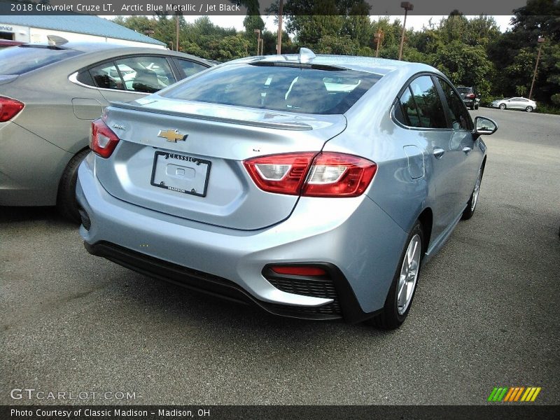 Arctic Blue Metallic / Jet Black 2018 Chevrolet Cruze LT