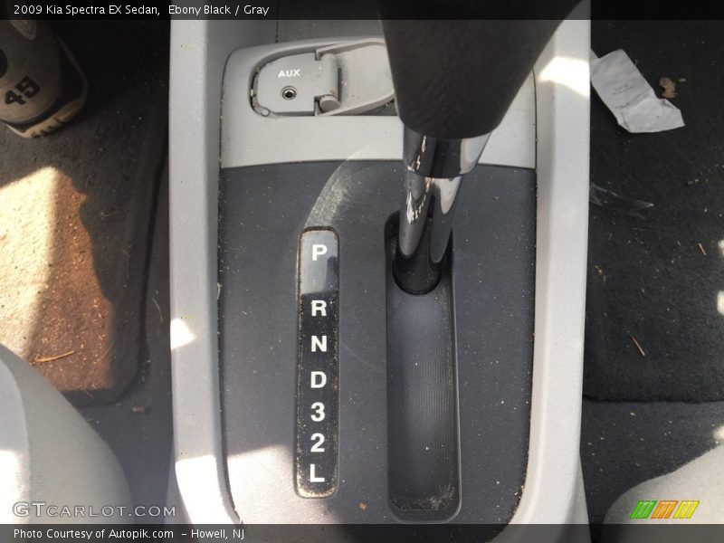 Ebony Black / Gray 2009 Kia Spectra EX Sedan