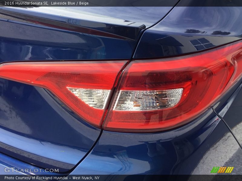 Lakeside Blue / Beige 2016 Hyundai Sonata SE