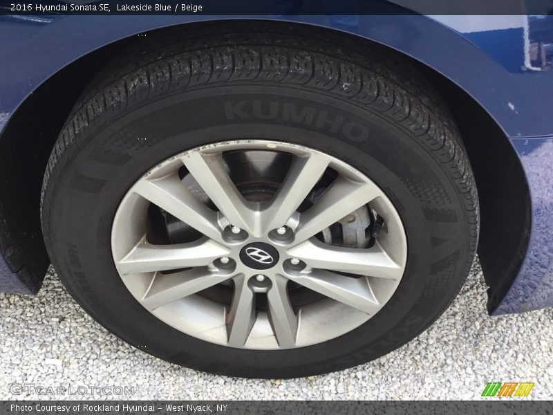 Lakeside Blue / Beige 2016 Hyundai Sonata SE