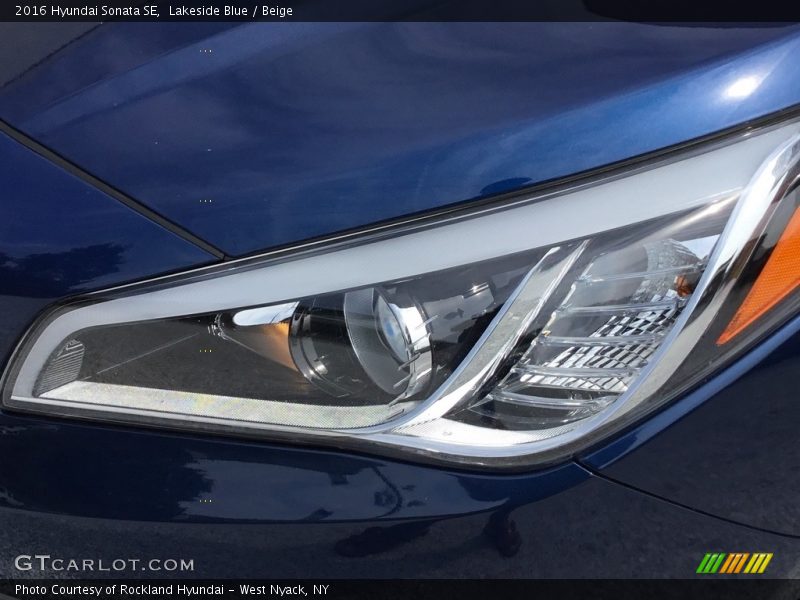 Lakeside Blue / Beige 2016 Hyundai Sonata SE