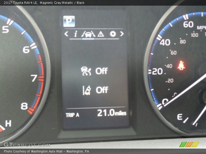 Magnetic Gray Metallic / Black 2017 Toyota RAV4 LE