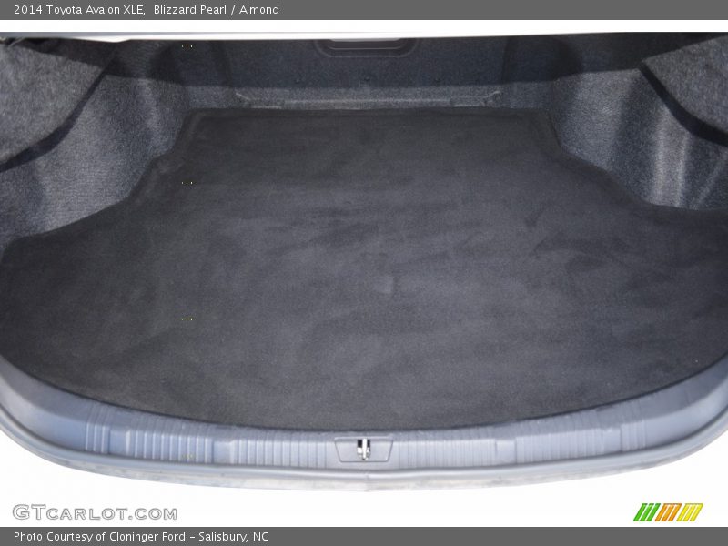 Blizzard Pearl / Almond 2014 Toyota Avalon XLE