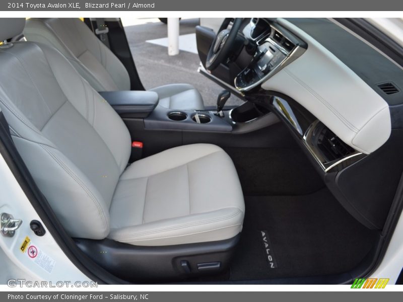 Blizzard Pearl / Almond 2014 Toyota Avalon XLE