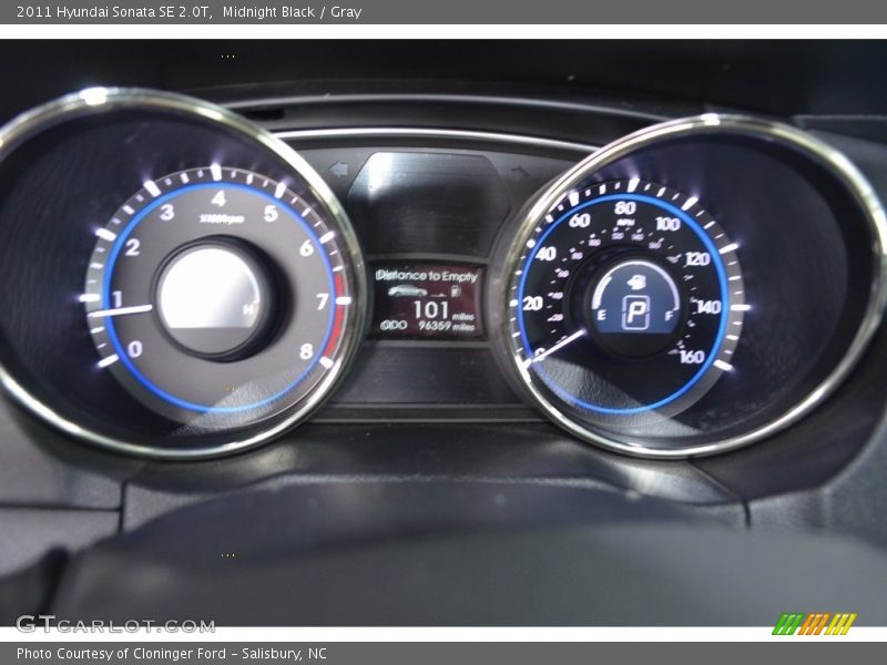 Midnight Black / Gray 2011 Hyundai Sonata SE 2.0T
