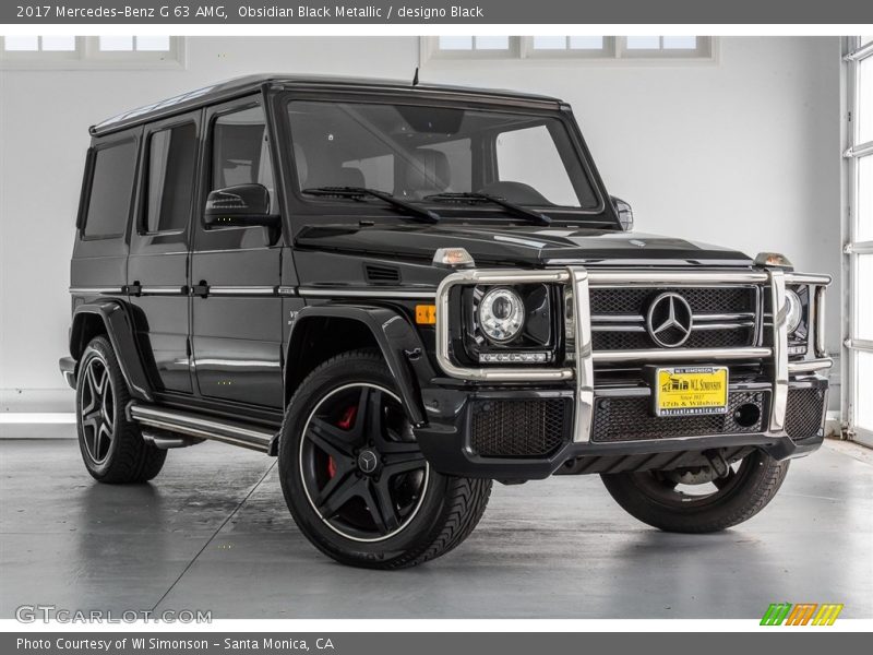 Front 3/4 View of 2017 G 63 AMG