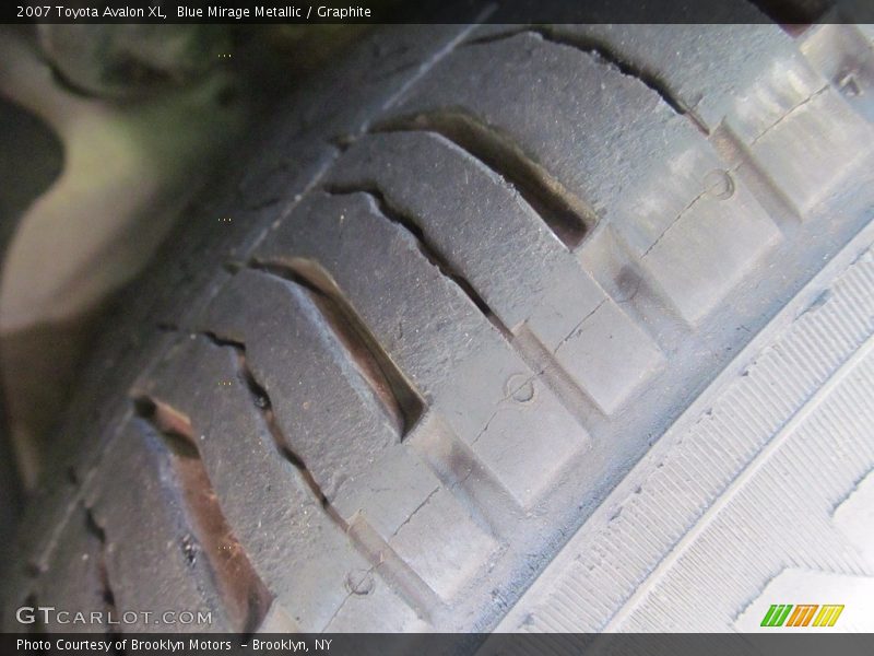 Blue Mirage Metallic / Graphite 2007 Toyota Avalon XL