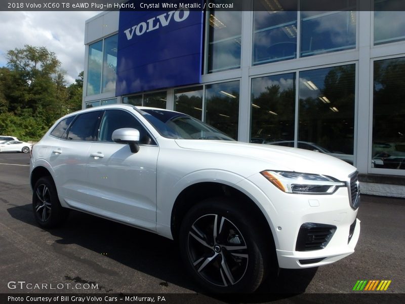 Front 3/4 View of 2018 XC60 T8 eAWD Plug-in Hybrid