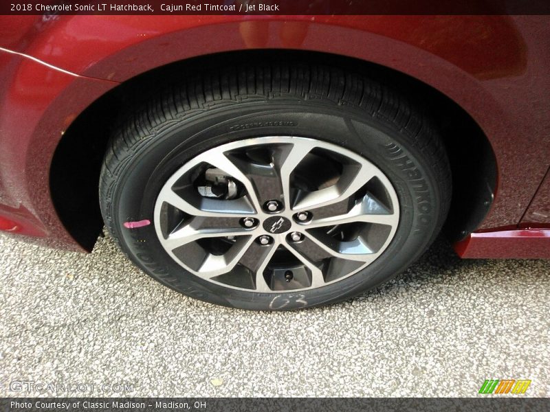 Cajun Red Tintcoat / Jet Black 2018 Chevrolet Sonic LT Hatchback