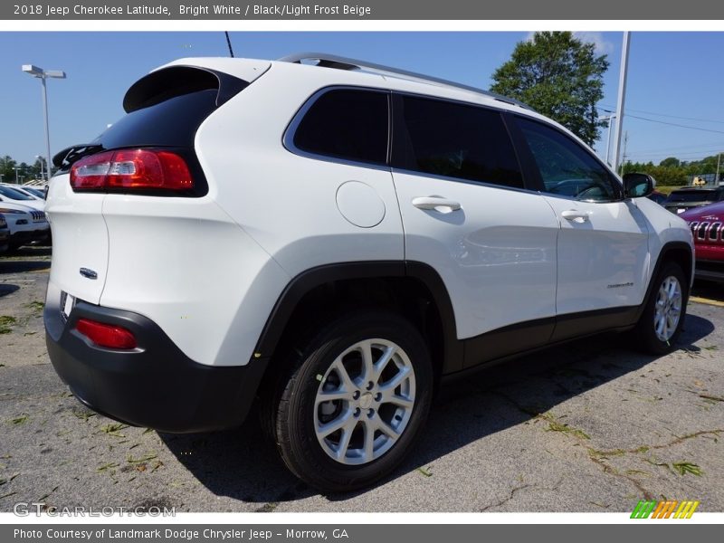 Bright White / Black/Light Frost Beige 2018 Jeep Cherokee Latitude