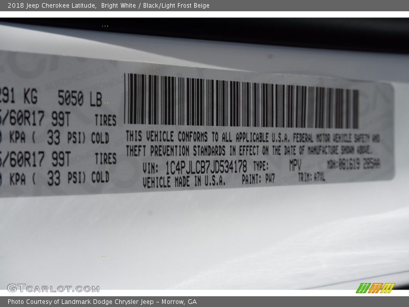 Bright White / Black/Light Frost Beige 2018 Jeep Cherokee Latitude