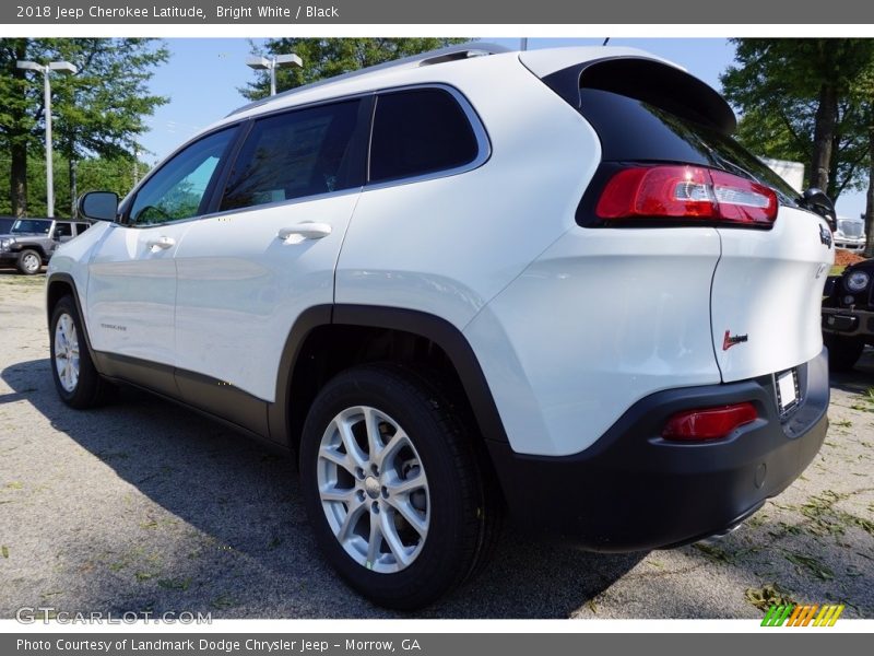 Bright White / Black 2018 Jeep Cherokee Latitude