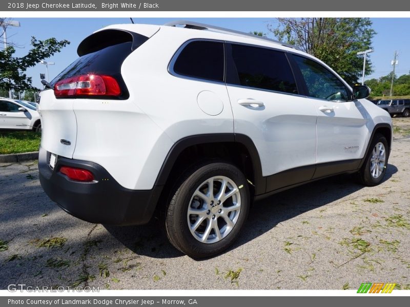 Bright White / Black 2018 Jeep Cherokee Latitude