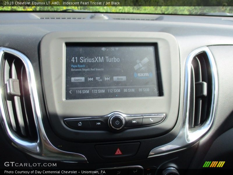 Iridescent Pearl Tricoat / Jet Black 2018 Chevrolet Equinox LT AWD