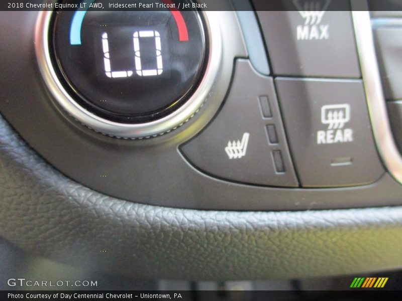 Iridescent Pearl Tricoat / Jet Black 2018 Chevrolet Equinox LT AWD