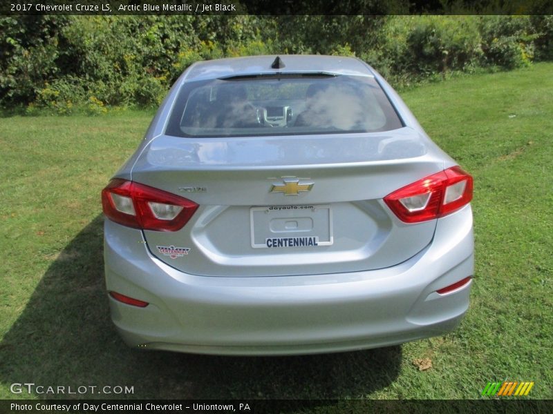 Arctic Blue Metallic / Jet Black 2017 Chevrolet Cruze LS