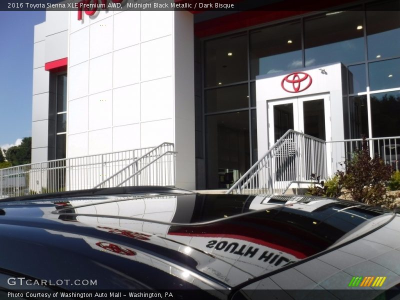 Midnight Black Metallic / Dark Bisque 2016 Toyota Sienna XLE Premium AWD