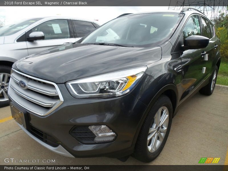 Magnetic / Charcoal Black 2018 Ford Escape SEL