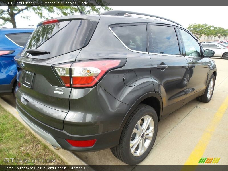 Magnetic / Charcoal Black 2018 Ford Escape SEL