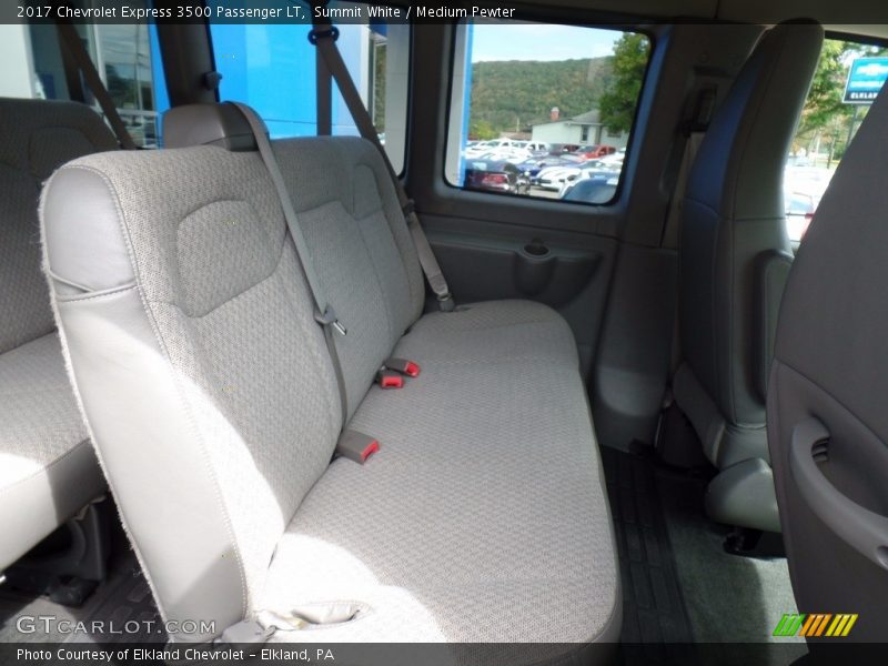 Summit White / Medium Pewter 2017 Chevrolet Express 3500 Passenger LT