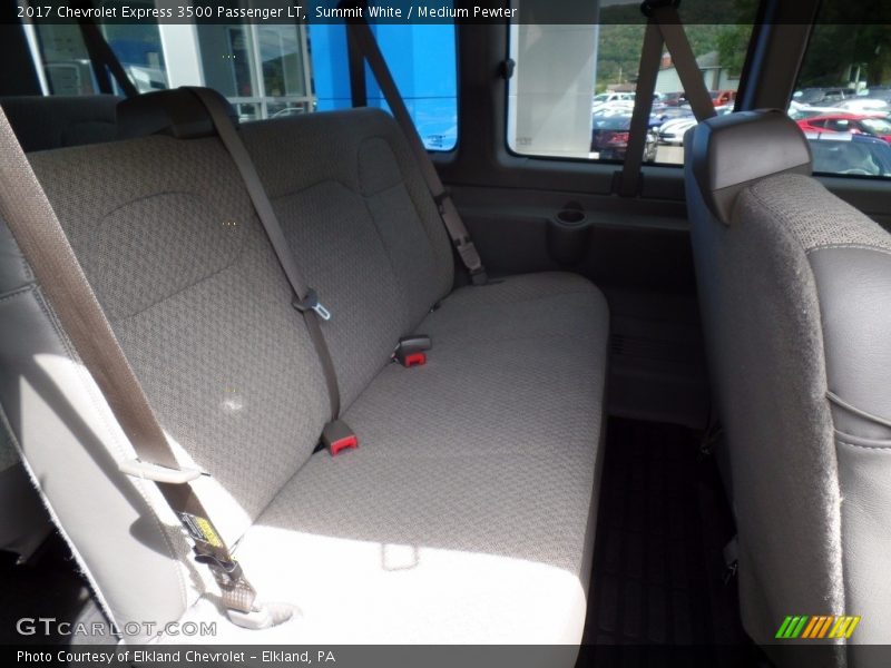 Summit White / Medium Pewter 2017 Chevrolet Express 3500 Passenger LT