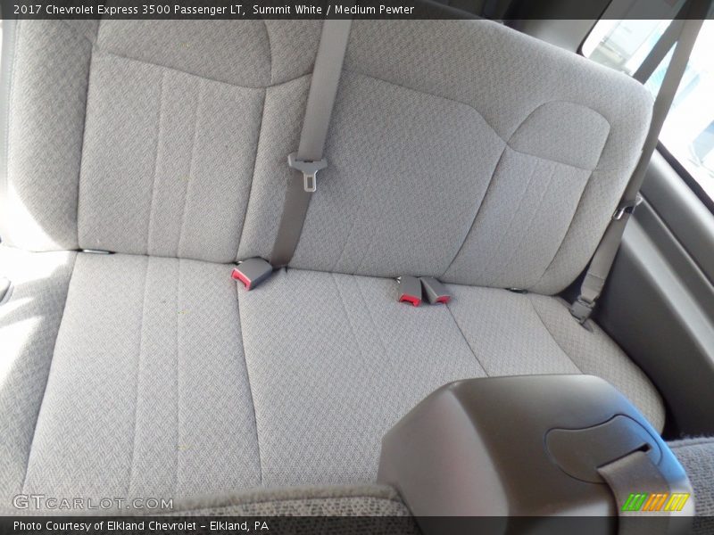 Summit White / Medium Pewter 2017 Chevrolet Express 3500 Passenger LT