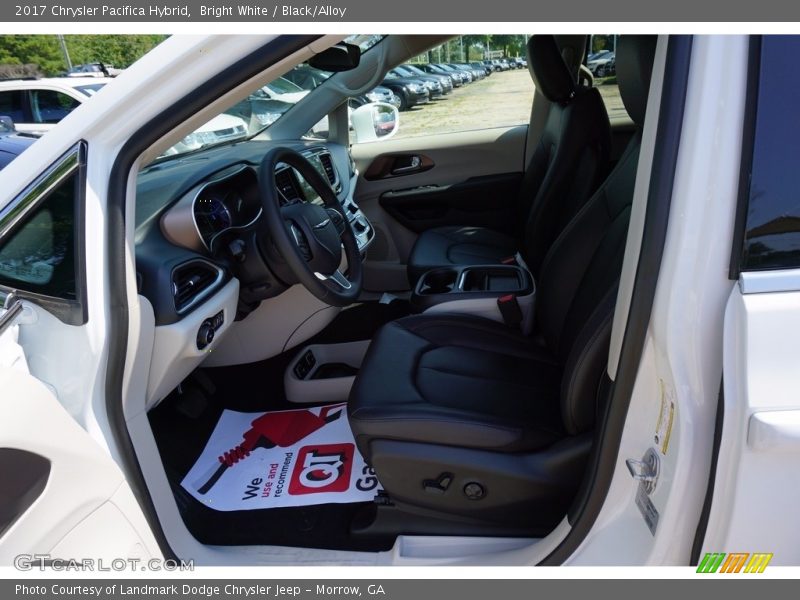 Bright White / Black/Alloy 2017 Chrysler Pacifica Hybrid