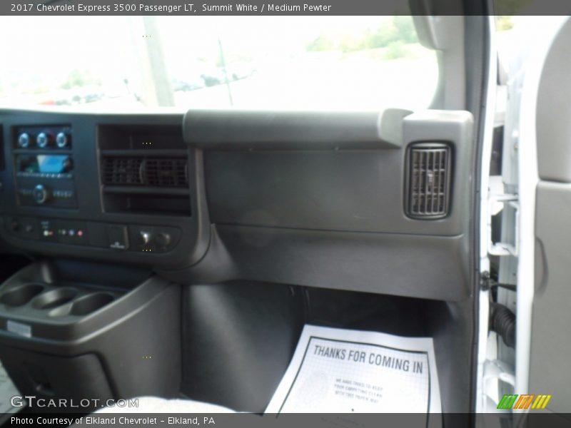Summit White / Medium Pewter 2017 Chevrolet Express 3500 Passenger LT