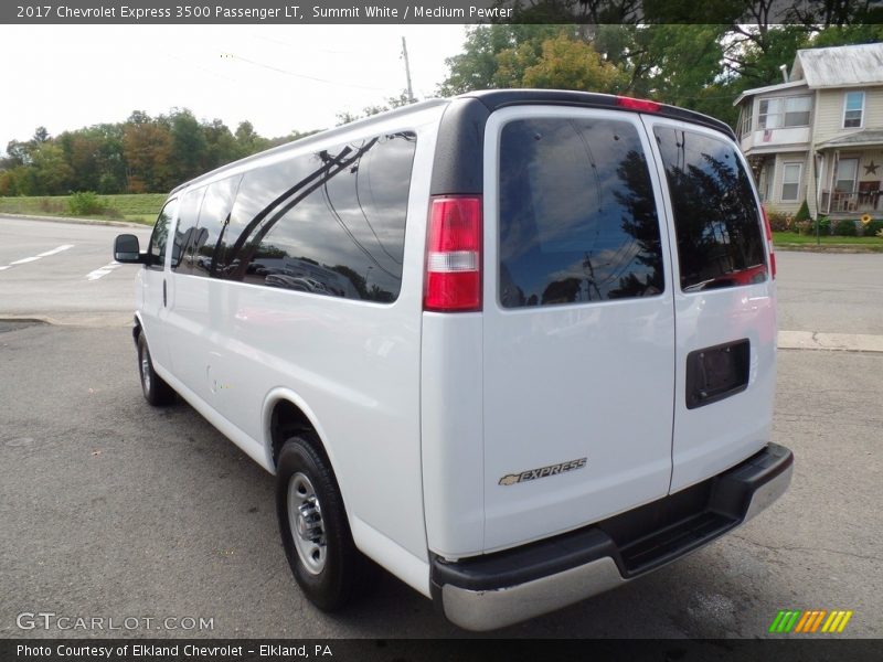 Summit White / Medium Pewter 2017 Chevrolet Express 3500 Passenger LT