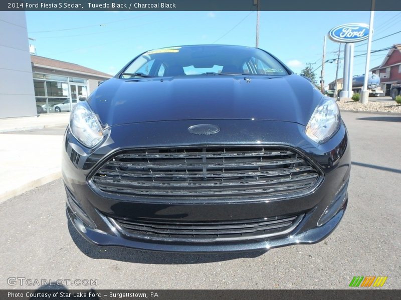 Tuxedo Black / Charcoal Black 2014 Ford Fiesta S Sedan
