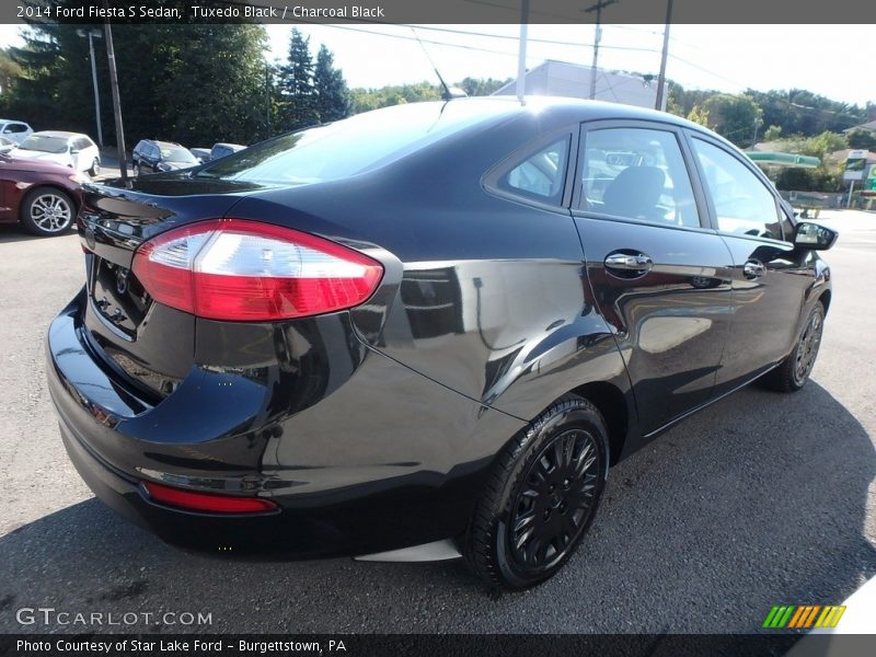 Tuxedo Black / Charcoal Black 2014 Ford Fiesta S Sedan