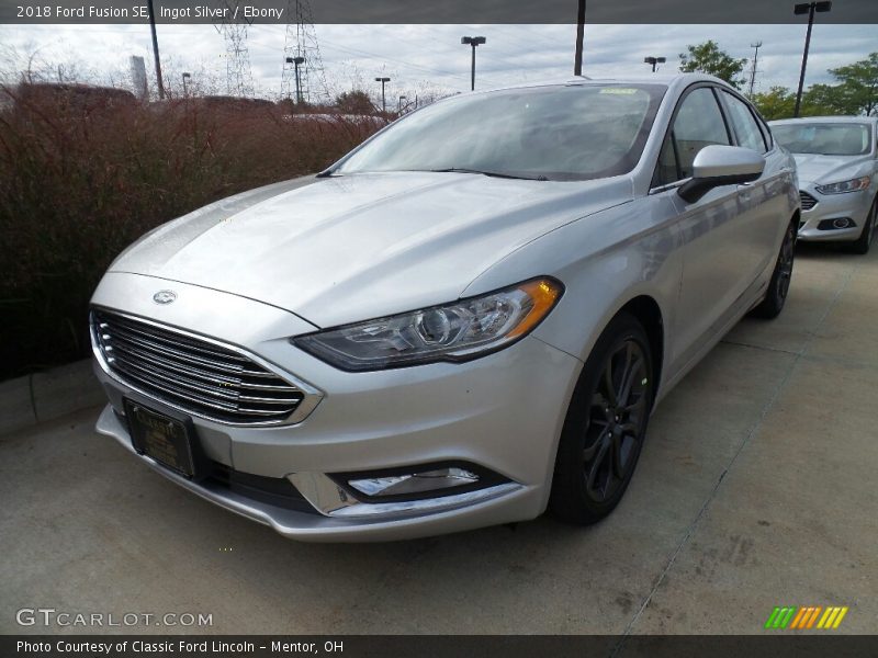 Ingot Silver / Ebony 2018 Ford Fusion SE
