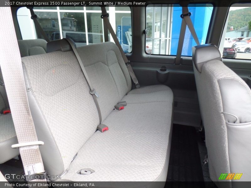 Summit White / Medium Pewter 2017 Chevrolet Express 3500 Passenger LT