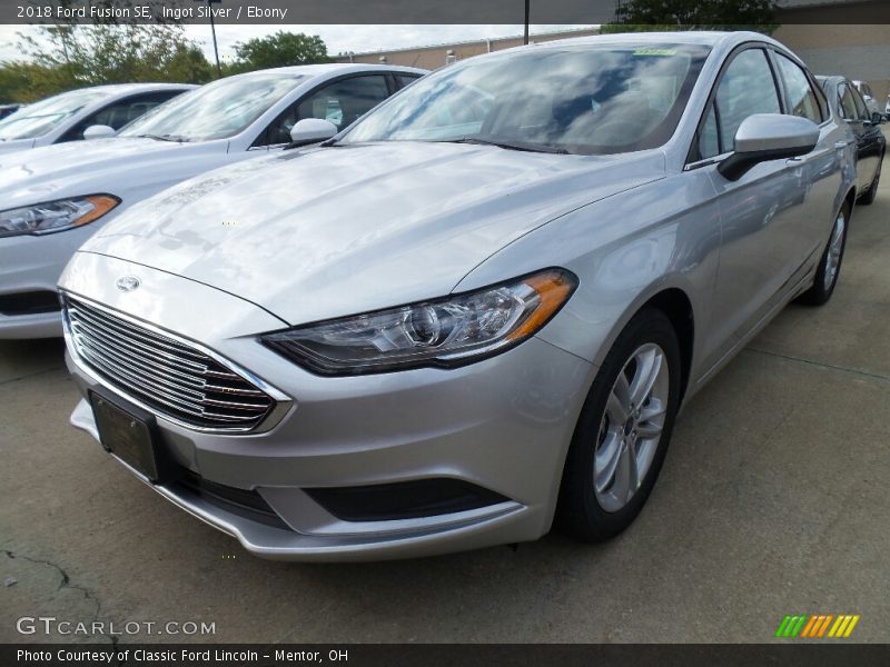 Ingot Silver / Ebony 2018 Ford Fusion SE