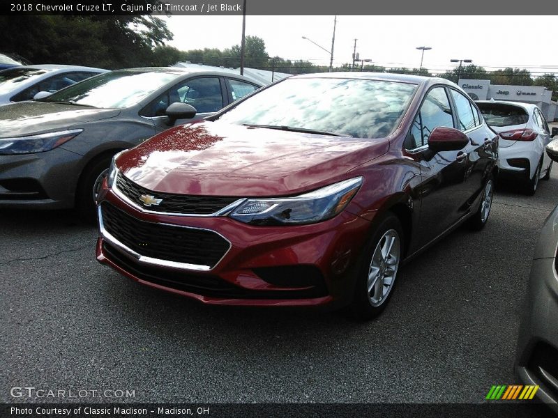 Cajun Red Tintcoat / Jet Black 2018 Chevrolet Cruze LT