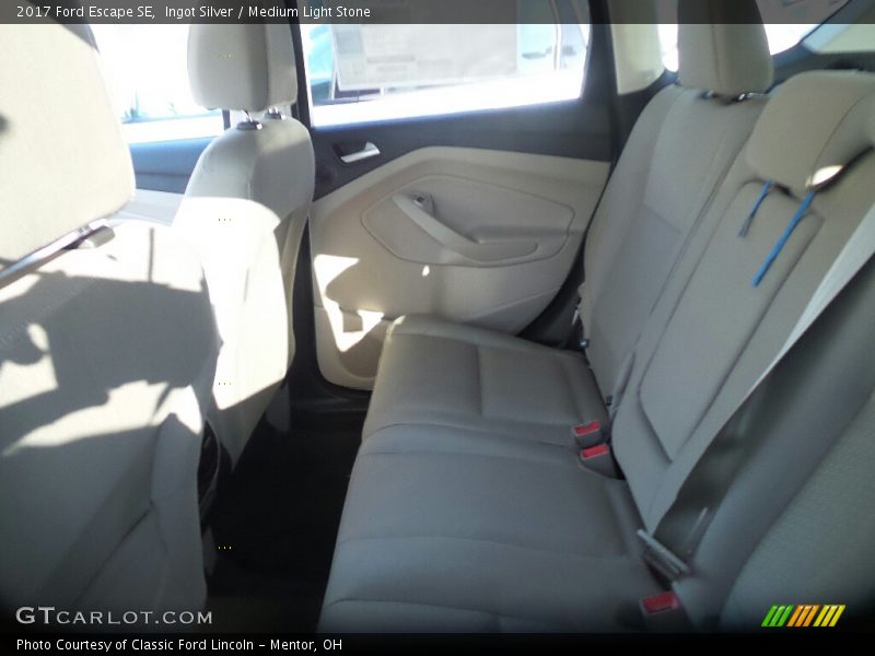 Ingot Silver / Medium Light Stone 2017 Ford Escape SE