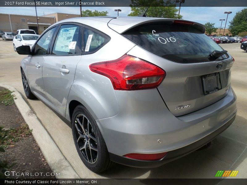 Ingot Silver / Charcoal Black 2017 Ford Focus SE Hatch