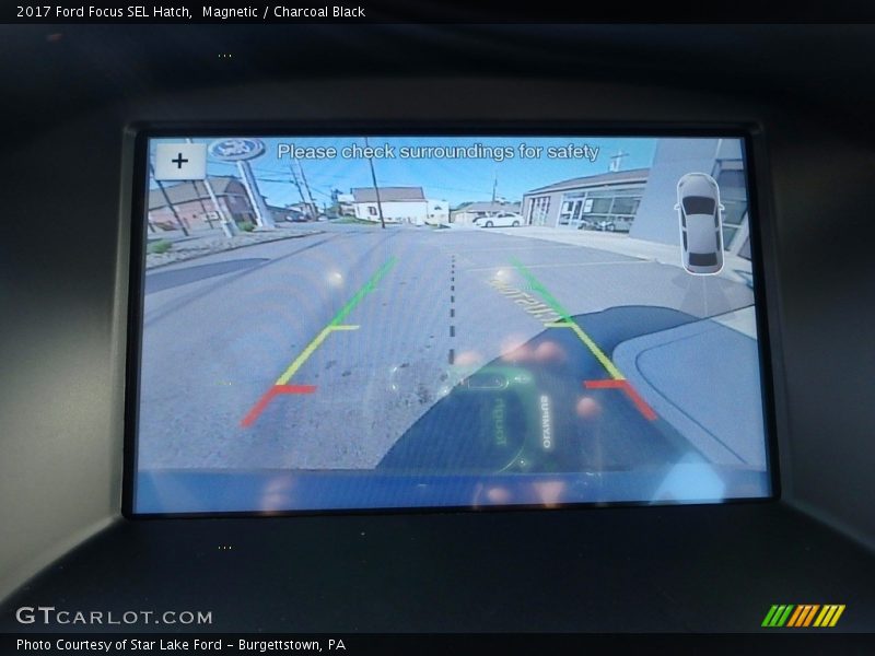 Magnetic / Charcoal Black 2017 Ford Focus SEL Hatch