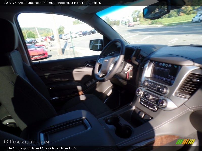 Pepperdust Metallic / Jet Black 2017 Chevrolet Suburban LS 4WD