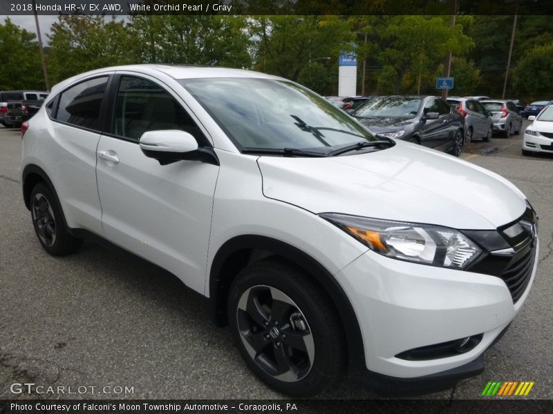 Front 3/4 View of 2018 HR-V EX AWD