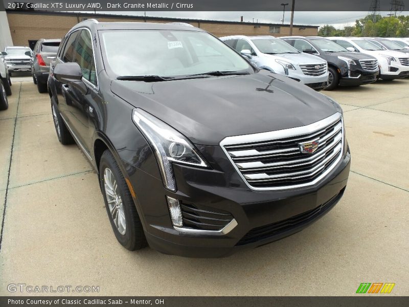 Dark Granite Metallic / Cirrus 2017 Cadillac XT5 Luxury AWD