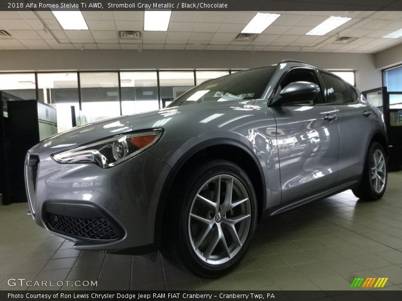 Stromboli Gray Metallic / Black/Chocolate 2018 Alfa Romeo Stelvio Ti AWD