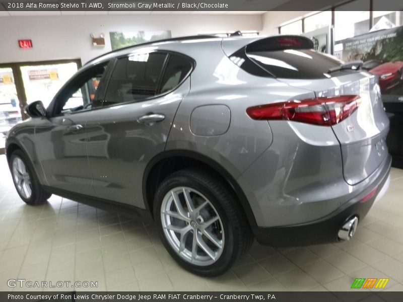Stromboli Gray Metallic / Black/Chocolate 2018 Alfa Romeo Stelvio Ti AWD