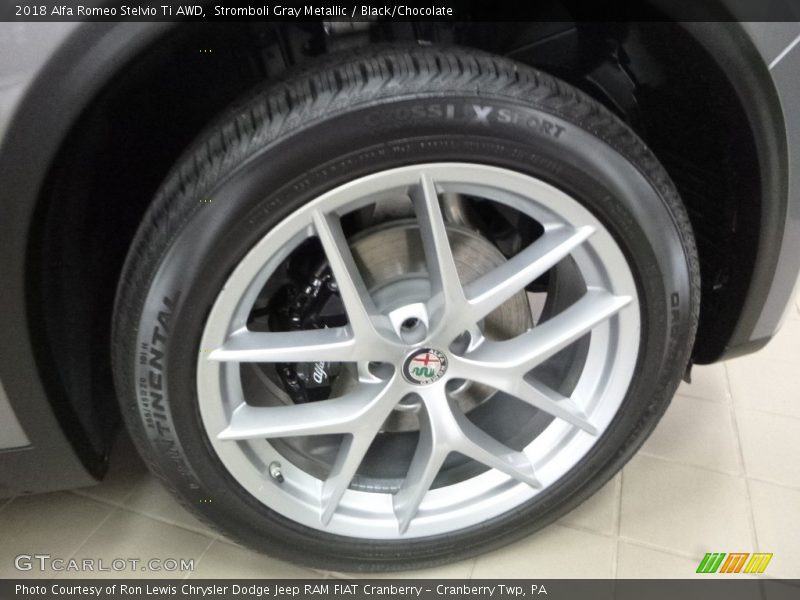 Stromboli Gray Metallic / Black/Chocolate 2018 Alfa Romeo Stelvio Ti AWD