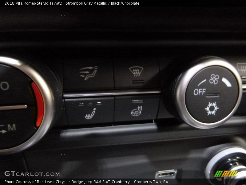 Stromboli Gray Metallic / Black/Chocolate 2018 Alfa Romeo Stelvio Ti AWD